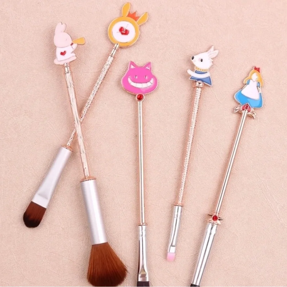 Disney’s Alice in Wonderland Makeup Brush Set, Alice In Wonderland Makeup Brush